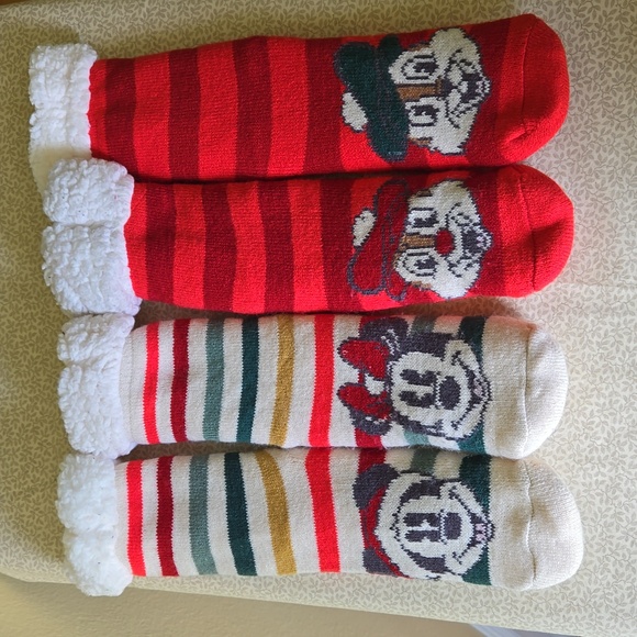 Disney Slipper Socks Adult size - Picture 1 of 4